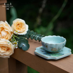 问鼎汝瓷鼎峰系列老款莲花杯（春归花盛）