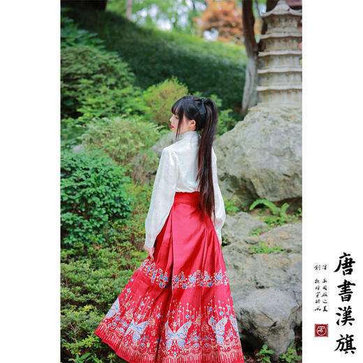 【蝶恋花·春趣】马面裙织金妆花改良国风新中式蝶戏花马面套装 商品图1