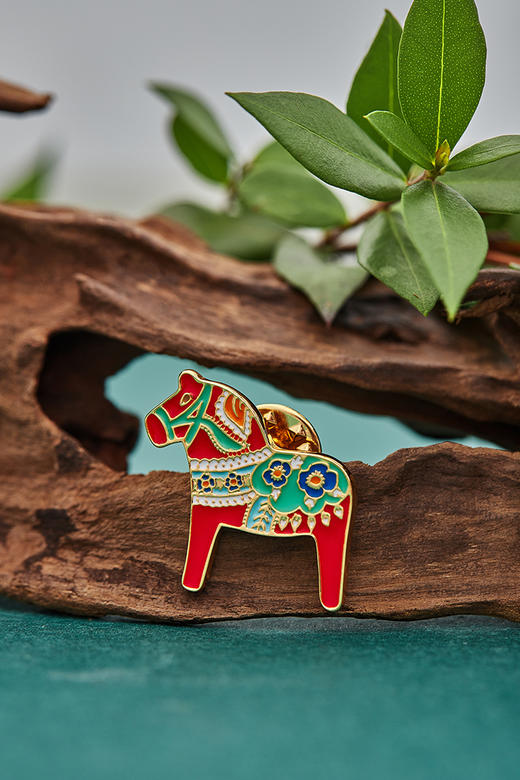 瑞典设计 时尚胸针 大小约2.5cm 彩色 商品图3