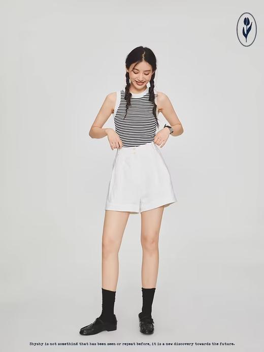 shyshystill/shy202305052/亚麻经典剪裁透气基础百搭垂顺感两色短裤 商品图1