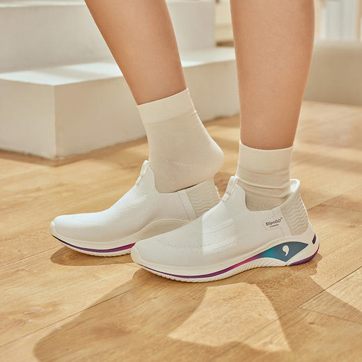 响午SlipnGo 运动休闲鞋 男女款 丝滑秒穿 免弯腰免系带 超软底 防滑透气 一脚蹬运动健步鞋（下单按赠品最多组合发货） 商品图3