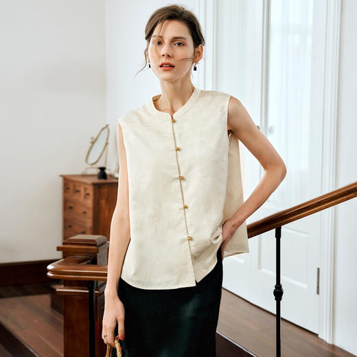 OLrain欧芮儿杏色新中式国风提花马甲女夏季2024立领无袖外套上衣 商品图1