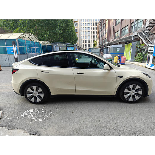 特斯拉 Model Y 后轮驱动版【长租-北京】 商品图2