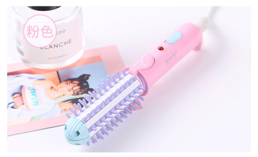 【百变造型！一梳搞定】迷你卷发棒二合一陶瓷卷发器直卷两用刘海内扣夹板，梳齿防烫设计，即当机芯温度高达190℃时，梳齿尖约50℃左右。ry 商品图5