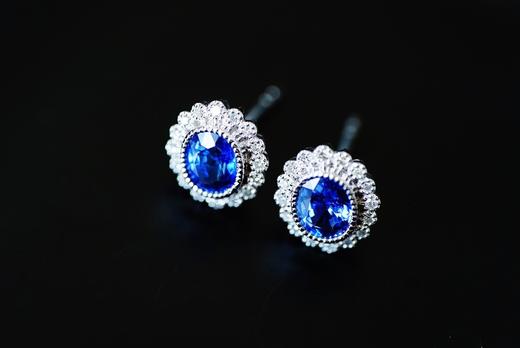 1.6ct 蓝宝石耳钉 商品图0