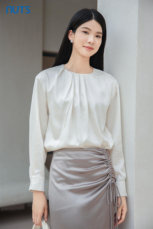 NUTS2023秋季新款气质通勤风高级感百搭长袖套头衫女4390115A1 商品图5
