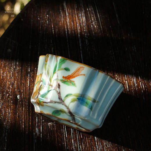 问鼎汝瓷鼎峰系列天青老款簪花杯 (傲骨峥嵘) 商品图1