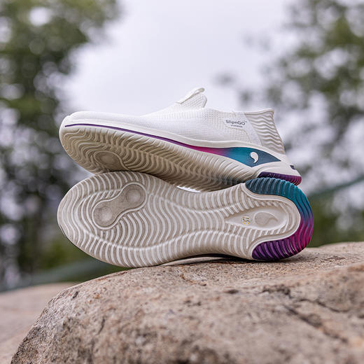 响午SlipnGo 运动休闲鞋 男女款 丝滑秒穿 免弯腰免系带 超软底 防滑透气 一脚蹬运动健步鞋（下单按赠品最多组合发货） 商品图2