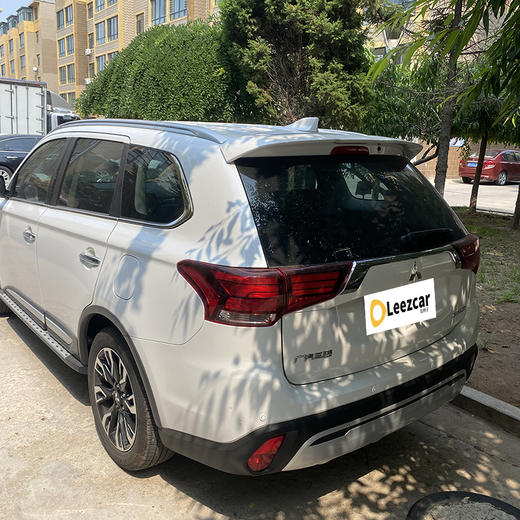 三菱 欧蓝德 2.0L 两驱畅享版 5座【长租-北京】 商品图2