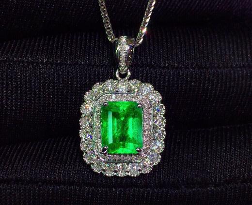 1.9ct 祖母绿吊坠 商品图2