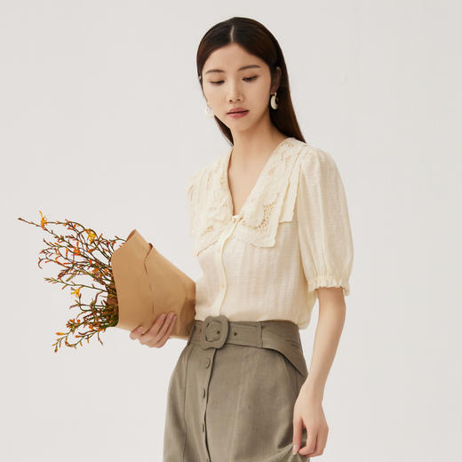谜底娃娃领上衣衬衣女2024秋季新品文艺风刺绣衬衫短袖243MC0987 商品图1