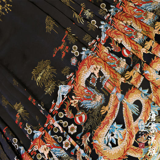 【游龙万象】马面裙织金妆花改良国风新中式游龙贺岁马面套装 商品图6