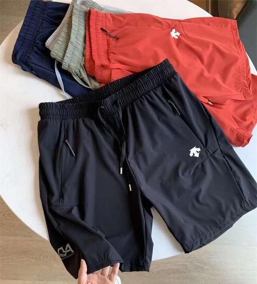 DESCENTE—迪桑特24ss夏季速干新款运动休闲短裤 商品图3