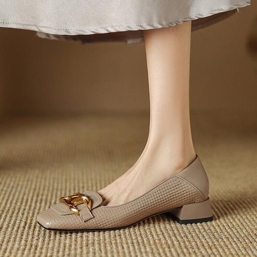 【预售5天】气质方头舒服新款里外全皮时尚单鞋女低跟通勤浅口瓢鞋LD&6833 商品图3
