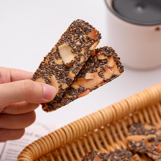 高纤又饱腹！米惦【奇亚籽椰椰】脆片 看得见嚼得动的真材实料  美味不耽误 椰香四溢 全蛋制作 商品图5