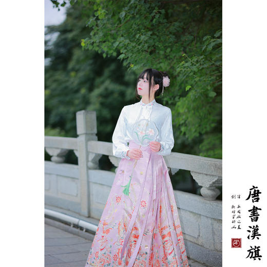 【天香引·瑞羽】马面裙织金妆花改良国风新中式鸾凤嗅花粉马面套装 商品图1