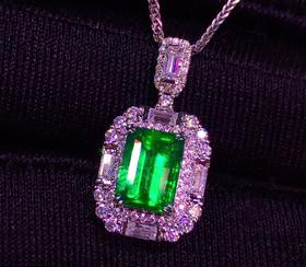 1.31ct 祖母绿吊坠