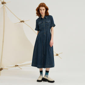 谜底牛仔连衣裙女2024秋季新品复古文艺收腰大摆中长裙243ML1027