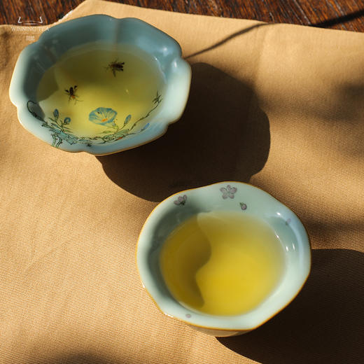 问鼎汝瓷鼎峰系列天青老款茗香杯 (紫意) 商品图2