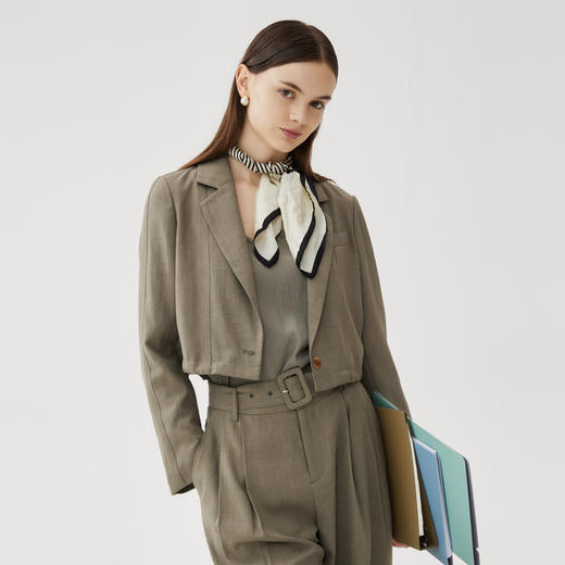 谜底小西装外套女2024秋款通勤风时尚短款百搭西服长袖243MW1074 商品图1