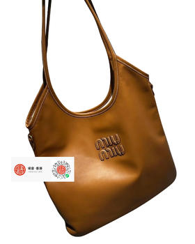 女款托特腋下包zo017