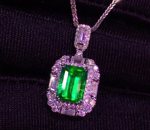 1.31ct 祖母绿吊坠 商品图1