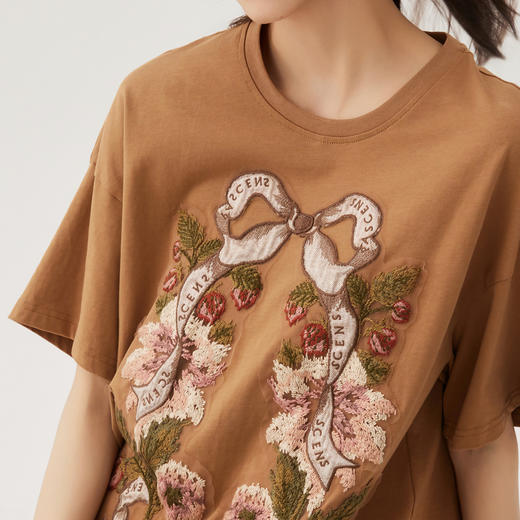 谜底大廓形T恤短袖女2024秋新品复古贴布绣纯棉宽松上衣243MT0957 商品图3