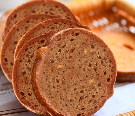 三月新货 | 安佳黄油坚果巧克力吐司脆片 【安佳黄油≥5.7%、坚果≥4.5%、纯牛奶≥10%、鸡蛋≥7%、稀奶油≥4.4%】 保质期4个月 商品图3