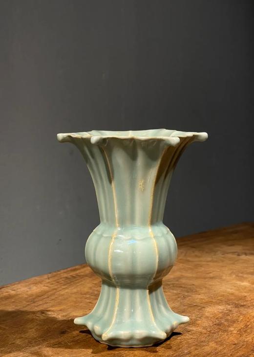 龙泉粉青釉六棱出戟花觚，顺丰包邮 商品图9