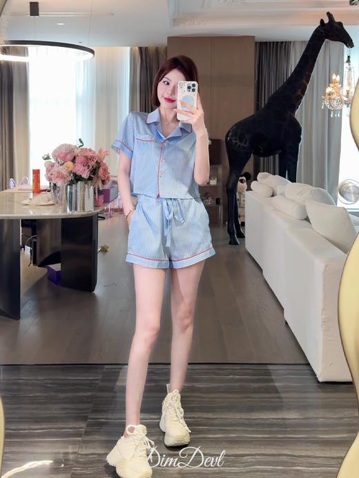 MIU小姐蓝色条纹家居服套装 商品图2