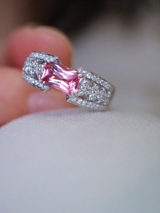 1.03ct 3.83g 尖晶石戒指 商品图4