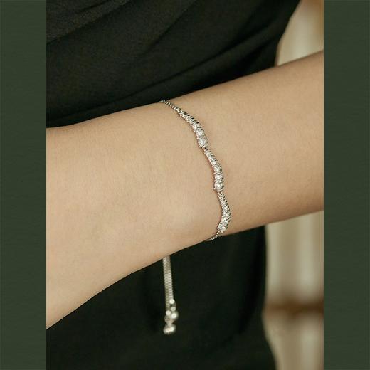 Oflye潮流饰品  原创月映繁星满钻轻奢抽拉式手链女新款手饰品 商品图0