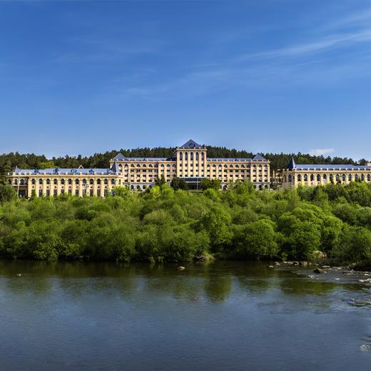 清凉伊春 | 伊春岐黄康养旅居基地避暑￥3699元起/单人15晚/30晚，2人起订，林都伊春，森林里的家，享受22℃的清凉惬意 商品图0