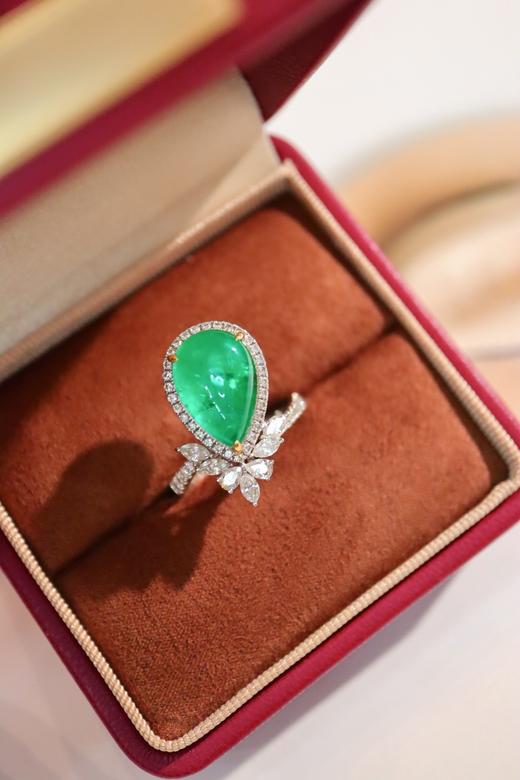 5.75ct 祖母绿戒指 商品图0