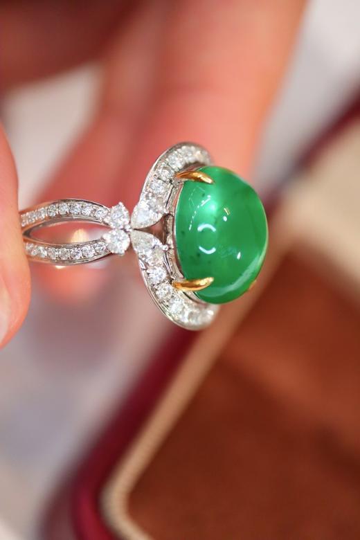 5.86ct 祖母绿戒指 商品图3