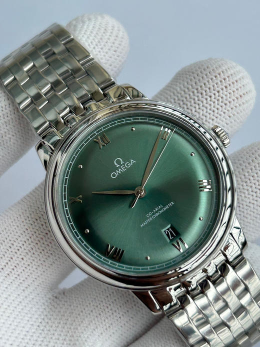 第三代蝶飞，匠心之作呼之欲出重磅推荐NOOB代工神器『精心打磨』‼️OMEGA 碟飞典雅系列 腕表 至臻天文台表 40毫米，购入原版开模，历时14个月，整体表壳采用原装精钢材质打造，同步原装打磨技术。 商品图13