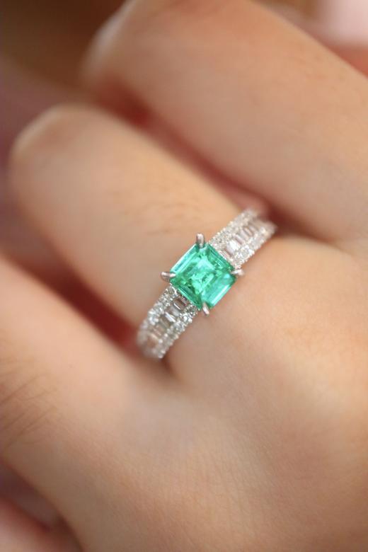 0.91ct 祖母绿戒指 商品图8