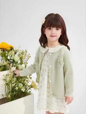 笛莎Deesha 2024年秋季新款胸口立体绞花装饰毛织开衫