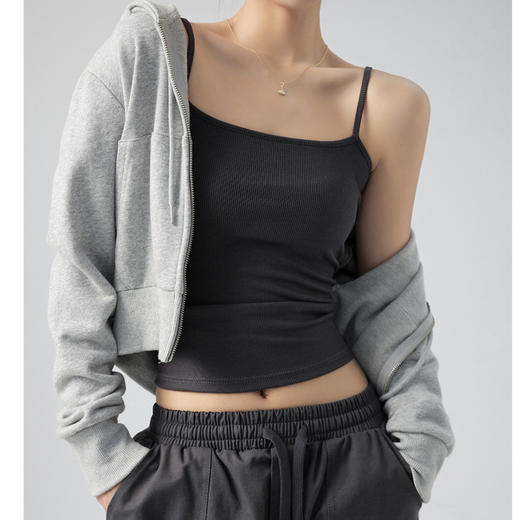 【360°美背，性感露肩！】新品百搭打底背心，春夏秋三季皆可外穿。女西装内搭，独特设计，舒适贴身，显瘦效果，让你成为时尚女性的焦点！ 商品图10