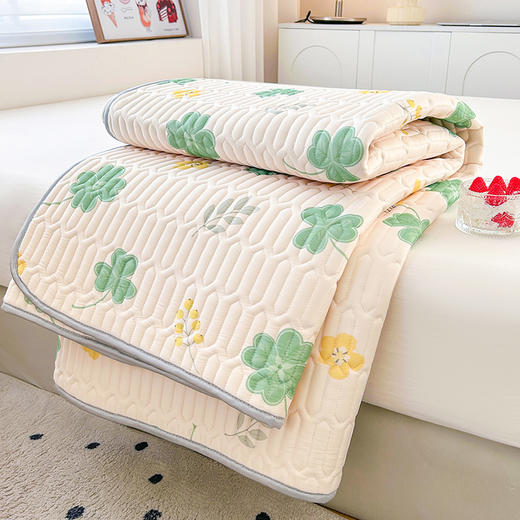 红蜻蜓 乳胶可水洗凉感丝三件套-四叶草 180*200cm 商品图4