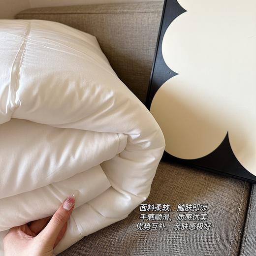 【超软超透气！夏季空调被】蓬松轻盈 透气凉爽 一触降温  触感细腻 轻薄无重量感 商品图2