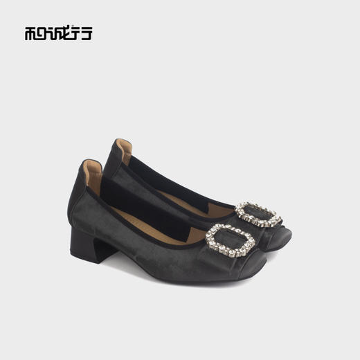 和诚行 2024秋冬新款真皮水钻粗跟方头女时尚休闲浅口单鞋2020009 商品图0
