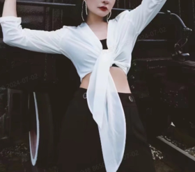 臣禾长袖设计感上衣K222050406