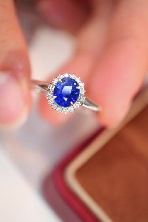 1.0ct 蓝宝石戒指 商品图2
