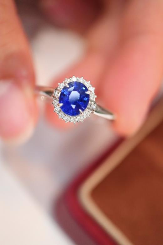 1.0ct 蓝宝石戒指 商品图3