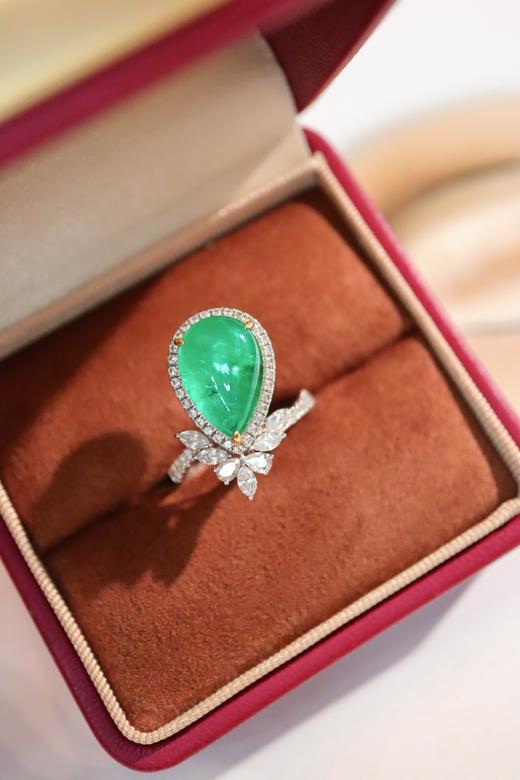 5.75ct 祖母绿戒指 商品图4