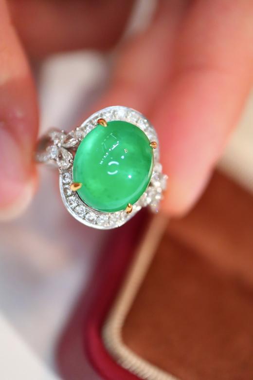 5.86ct 祖母绿戒指 商品图1