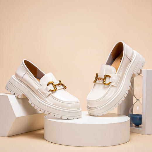 40码乐福鞋#CHCH平衡鞋橡胶底新款春夏牛皮女式增高百搭乐福鞋女鞋米白色【没运费险】 商品图1