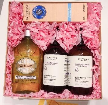 【1F】欧舒丹夏季专享套装： 甜扁桃味沐浴油 500ml 草本香菁纯平衡洗发露 500ml 草本香菁纯平衡护发素 500ml 乳木果经典润手霜（干性手部肌肤适用）150ml CN 商品图0