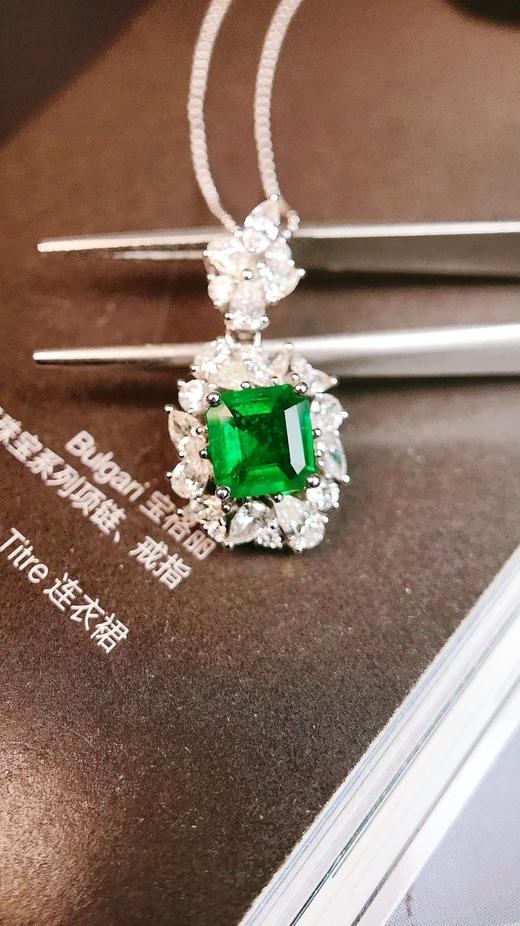 0.87ct 祖母绿吊坠 商品图5